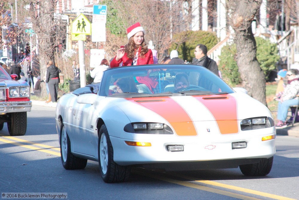 41st Annual Mayors Christmas Parade 2014 Division 1\nPhotography by: Buckleman Photography\nall images ©2014 Buckleman Photography\nThe images displayed here are of low resolution;\nReprints available, please contact us: \ngerard@bucklemanphotography.com\n410.608.7990\nbucklemanphotography.com\nFile number - 6646.jpg