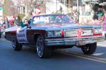 41st Annual Mayors Christmas Parade 2014 Division 1\nPhotography by: Buckleman Photography\nall images ©2014 Buckleman Photography\nThe images displayed here are of low resolution;\nReprints available, please contact us: \ngerard@bucklemanphotography.com\n410.608.7990\nbucklemanphotography.com\nFile number - 6649.jpg