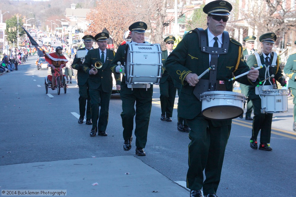 41st Annual Mayors Christmas Parade 2014 Division 1\nPhotography by: Buckleman Photography\nall images ©2014 Buckleman Photography\nThe images displayed here are of low resolution;\nReprints available, please contact us: \ngerard@bucklemanphotography.com\n410.608.7990\nbucklemanphotography.com\nFile number - 6656.jpg