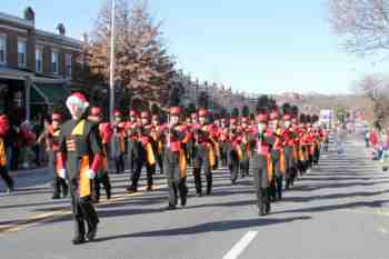 41st Annual Mayors Christmas Parade 2014 Division 1\nPhotography by: Buckleman Photography\nall images ©2014 Buckleman Photography\nThe images displayed here are of low resolution;\nReprints available, please contact us: \ngerard@bucklemanphotography.com\n410.608.7990\nbucklemanphotography.com\nFile number - 9523.jpg