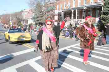 41st Annual Mayors Christmas Parade 2014 Division 1\nPhotography by: Buckleman Photography\nall images ©2014 Buckleman Photography\nThe images displayed here are of low resolution;\nReprints available, please contact us: \ngerard@bucklemanphotography.com\n410.608.7990\nbucklemanphotography.com\nFile number - 9592.jpg