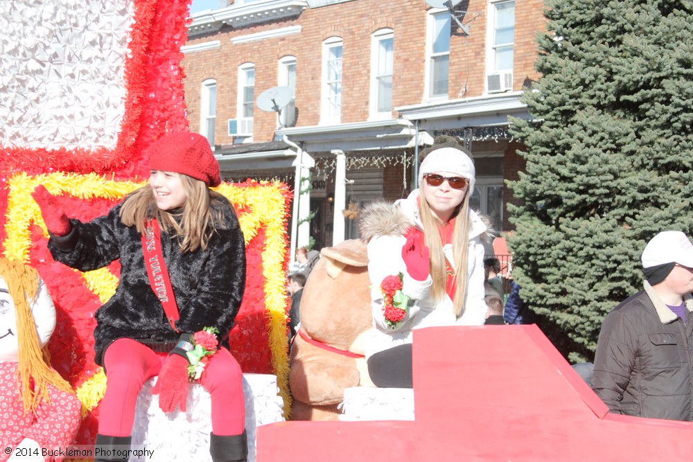 41st Annual Mayors Christmas Parade 2014 Division 1\nPhotography by: Buckleman Photography\nall images ©2014 Buckleman Photography\nThe images displayed here are of low resolution;\nReprints available, please contact us: \ngerard@bucklemanphotography.com\n410.608.7990\nbucklemanphotography.com\nFile number - 9640.jpg