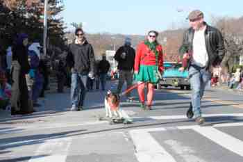 41st Annual Mayors Christmas Parade 2014 Division 1\nPhotography by: Buckleman Photography\nall images ©2014 Buckleman Photography\nThe images displayed here are of low resolution;\nReprints available, please contact us: \ngerard@bucklemanphotography.com\n410.608.7990\nbucklemanphotography.com\nFile number - 9664.jpg