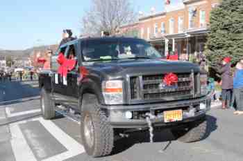 41st Annual Mayors Christmas Parade 2014 Division 1\nPhotography by: Buckleman Photography\nall images ©2014 Buckleman Photography\nThe images displayed here are of low resolution;\nReprints available, please contact us: \ngerard@bucklemanphotography.com\n410.608.7990\nbucklemanphotography.com\nFile number - 9689.jpg