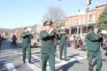 41st Annual Mayors Christmas Parade 2014 Division 1\nPhotography by: Buckleman Photography\nall images ©2014 Buckleman Photography\nThe images displayed here are of low resolution;\nReprints available, please contact us: \ngerard@bucklemanphotography.com\n410.608.7990\nbucklemanphotography.com\nFile number - 9714.jpg