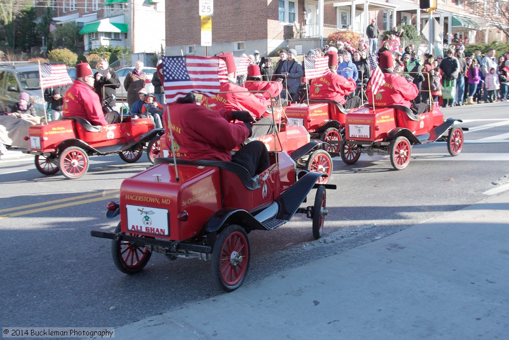 41st Annual Mayors Christmas Parade 2014\nPhotography by: Buckleman Photography\nall images ©2014 Buckleman Photography\nThe images displayed here are of low resolution;\nReprints available, please contact us: \ngerard@bucklemanphotography.com\n410.608.7990\nbucklemanphotography.com\nFile Number - 6715.jpg