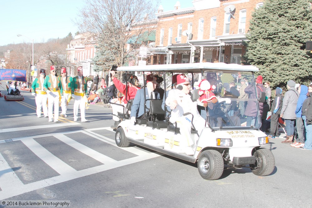 41st Annual Mayors Christmas Parade 2014 Division 1\nPhotography by: Buckleman Photography\nall images ©2014 Buckleman Photography\nThe images displayed here are of low resolution;\nReprints available, please contact us: \ngerard@bucklemanphotography.com\n410.608.7990\nbucklemanphotography.com\nFile number - 9749.jpg