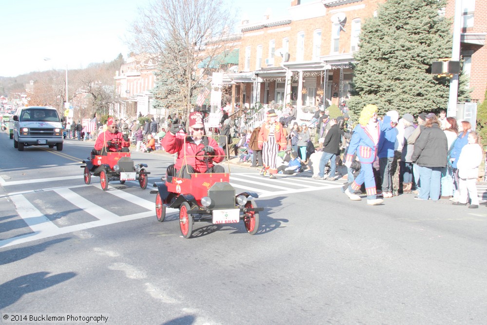 41st Annual Mayors Christmas Parade 2014 Division 1\nPhotography by: Buckleman Photography\nall images ©2014 Buckleman Photography\nThe images displayed here are of low resolution;\nReprints available, please contact us: \ngerard@bucklemanphotography.com\n410.608.7990\nbucklemanphotography.com\nFile number - 9756.jpg