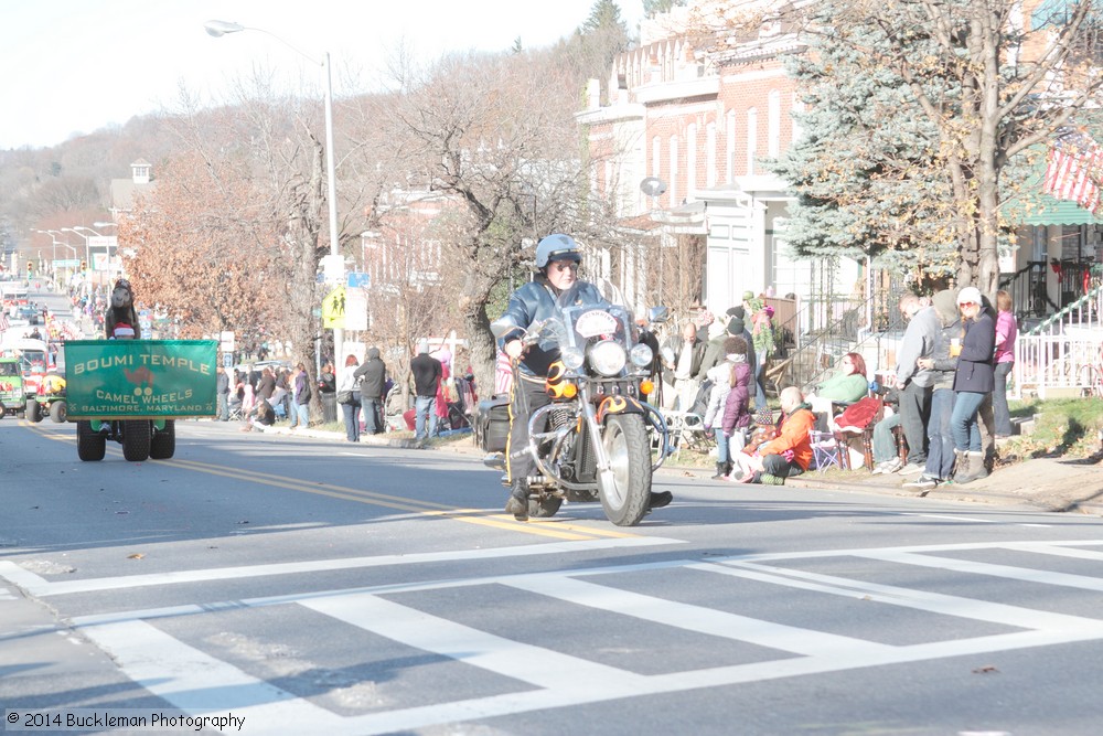 41st Annual Mayors Christmas Parade 2014 Division 1\nPhotography by: Buckleman Photography\nall images ©2014 Buckleman Photography\nThe images displayed here are of low resolution;\nReprints available, please contact us: \ngerard@bucklemanphotography.com\n410.608.7990\nbucklemanphotography.com\nFile number - 9763.jpg