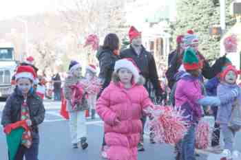 41st Annual Mayors Christmas Parade 2014 Division 1\nPhotography by: Buckleman Photography\nall images ©2014 Buckleman Photography\nThe images displayed here are of low resolution;\nReprints available, please contact us: \ngerard@bucklemanphotography.com\n410.608.7990\nbucklemanphotography.com\nFile number - 9794.jpg