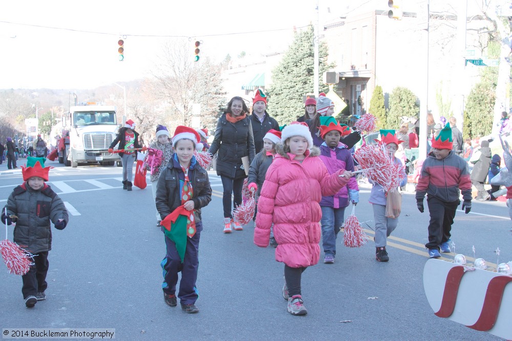 41st Annual Mayors Christmas Parade 2014 Division 1\nPhotography by: Buckleman Photography\nall images ©2014 Buckleman Photography\nThe images displayed here are of low resolution;\nReprints available, please contact us: \ngerard@bucklemanphotography.com\n410.608.7990\nbucklemanphotography.com\nFile number - 9795.jpg