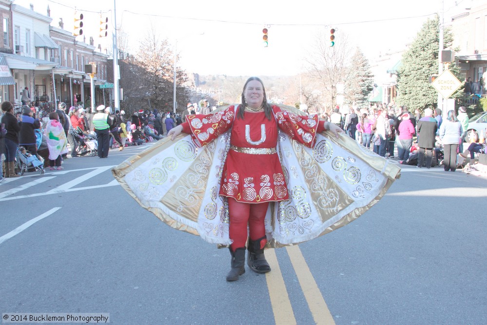 41st Annual Mayors Christmas Parade 2014 Division 1\nPhotography by: Buckleman Photography\nall images ©2014 Buckleman Photography\nThe images displayed here are of low resolution;\nReprints available, please contact us: \ngerard@bucklemanphotography.com\n410.608.7990\nbucklemanphotography.com\nFile number - 9809.jpg