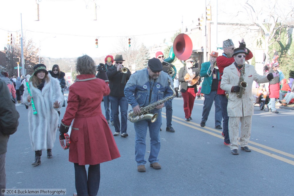 41st Annual Mayors Christmas Parade 2014 Division 1\nPhotography by: Buckleman Photography\nall images ©2014 Buckleman Photography\nThe images displayed here are of low resolution;\nReprints available, please contact us: \ngerard@bucklemanphotography.com\n410.608.7990\nbucklemanphotography.com\nFile number - 9838.jpg