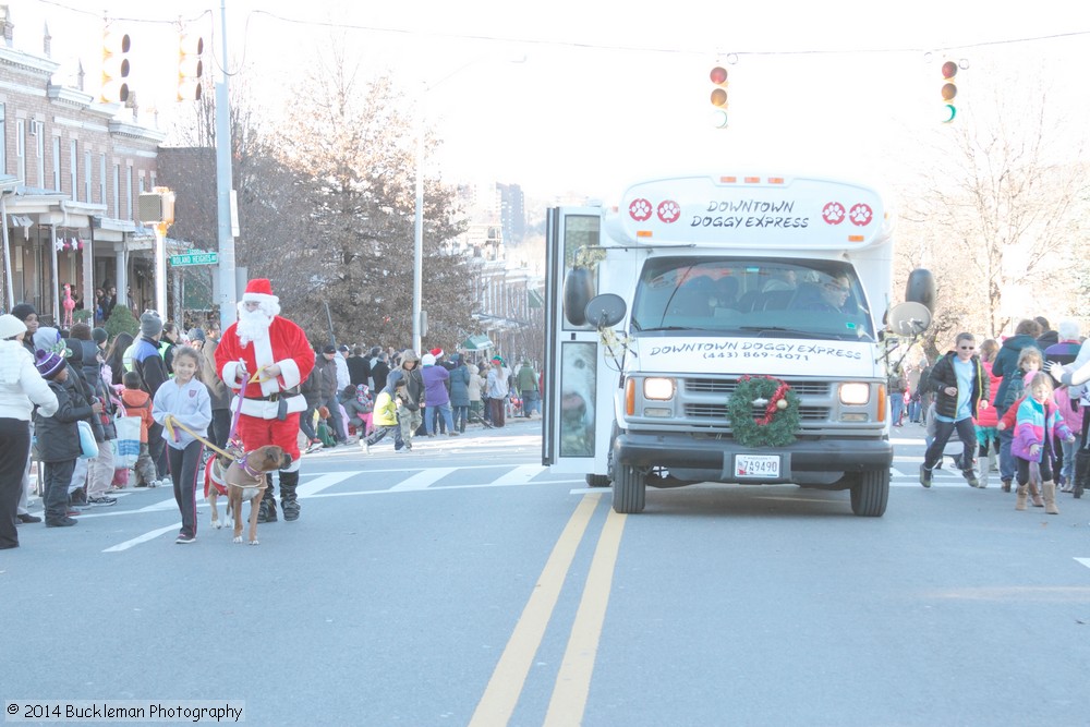 41st Annual Mayors Christmas Parade 2014 Division 1\nPhotography by: Buckleman Photography\nall images ©2014 Buckleman Photography\nThe images displayed here are of low resolution;\nReprints available, please contact us: \ngerard@bucklemanphotography.com\n410.608.7990\nbucklemanphotography.com\nFile number - 9928.jpg