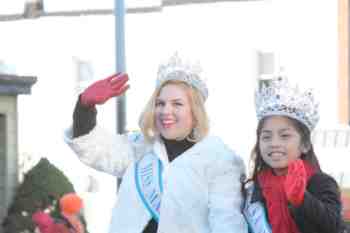 41st Annual Mayors Christmas Parade 2014 Division 1\nPhotography by: Buckleman Photography\nall images ©2014 Buckleman Photography\nThe images displayed here are of low resolution;\nReprints available, please contact us: \ngerard@bucklemanphotography.com\n410.608.7990\nbucklemanphotography.com\nFile number - 0047.jpg