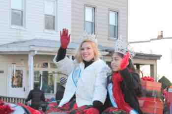 41st Annual Mayors Christmas Parade 2014 Division 1\nPhotography by: Buckleman Photography\nall images ©2014 Buckleman Photography\nThe images displayed here are of low resolution;\nReprints available, please contact us: \ngerard@bucklemanphotography.com\n410.608.7990\nbucklemanphotography.com\nFile number - 0049.jpg