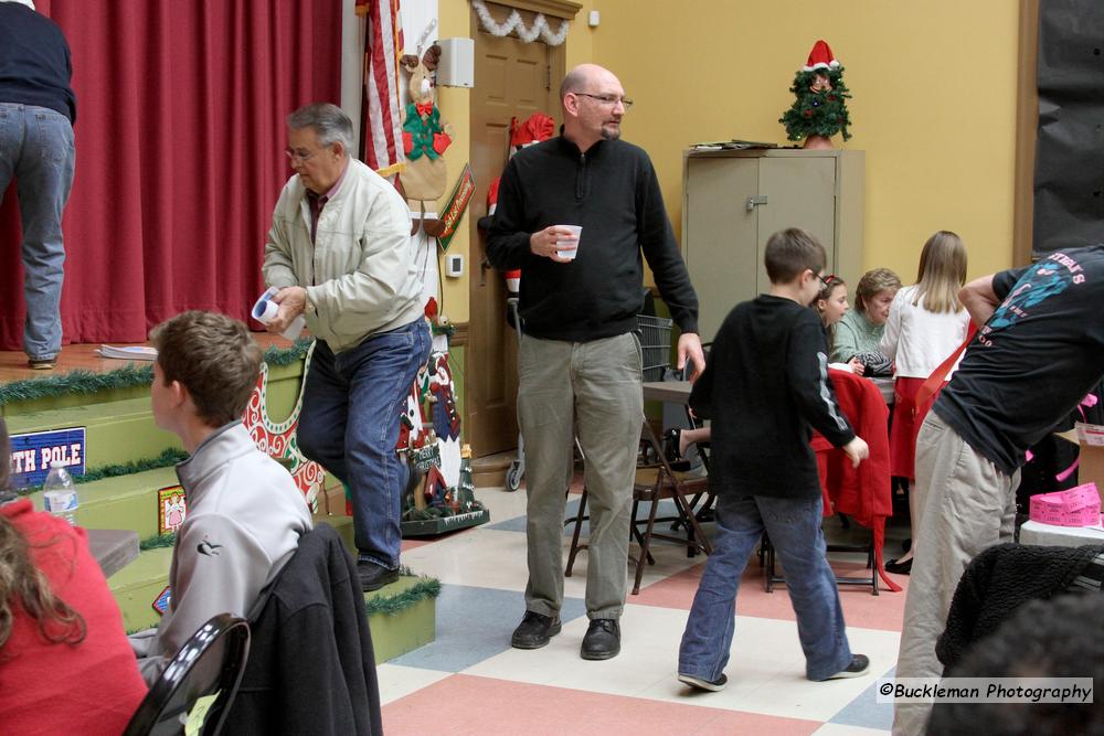 42nd Annual Mayors Christmas Parade Dinner 2015\nPhotography by: Buckleman Photography\nall images ©2015 Buckleman Photography\nThe images displayed here are of low resolution;\nReprints & Website usage available, please contact us: \ngerard@bucklemanphotography.com\n410.608.7990\nbucklemanphotography.com\n2273.jpg