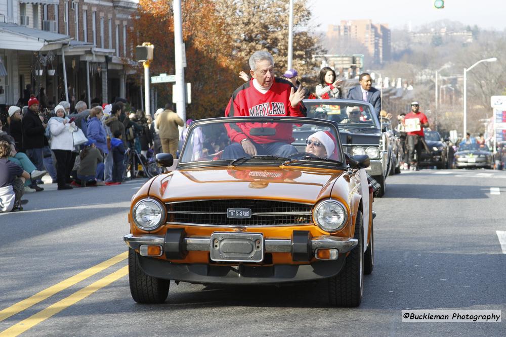 42nd Annual Mayors Christmas Parade Division 1 2015\nPhotography by: Buckleman Photography\nall images ©2015 Buckleman Photography\nThe images displayed here are of low resolution;\nReprints & Website usage available, please contact us: \ngerard@bucklemanphotography.com\n410.608.7990\nbucklemanphotography.com\n2628.jpg