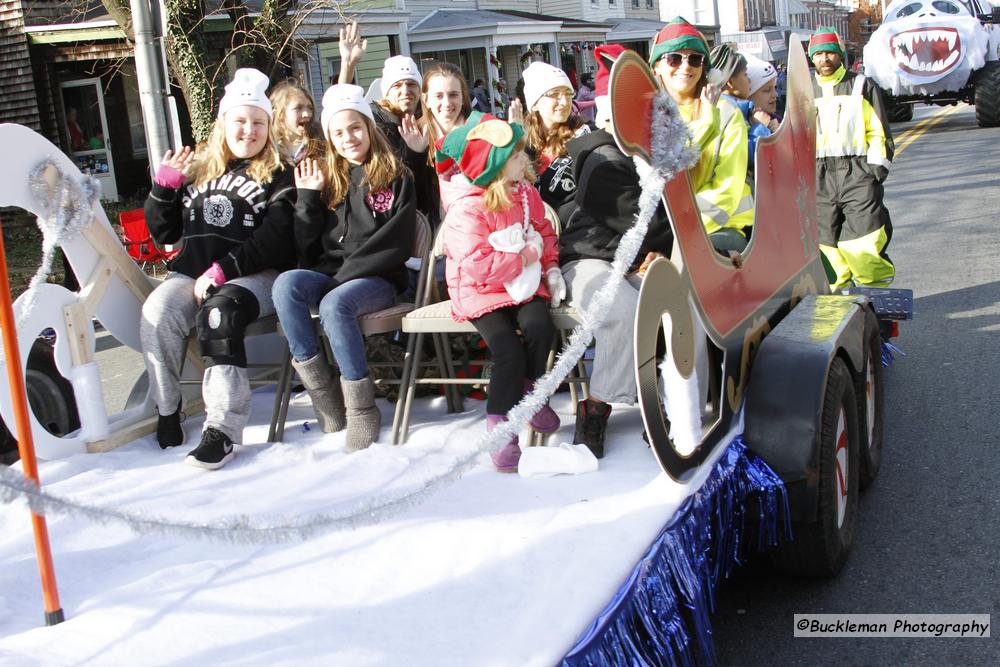 42nd Annual Mayors Christmas Parade Division 1 2015\nPhotography by: Buckleman Photography\nall images ©2015 Buckleman Photography\nThe images displayed here are of low resolution;\nReprints & Website usage available, please contact us: \ngerard@bucklemanphotography.com\n410.608.7990\nbucklemanphotography.com\n2695.jpg