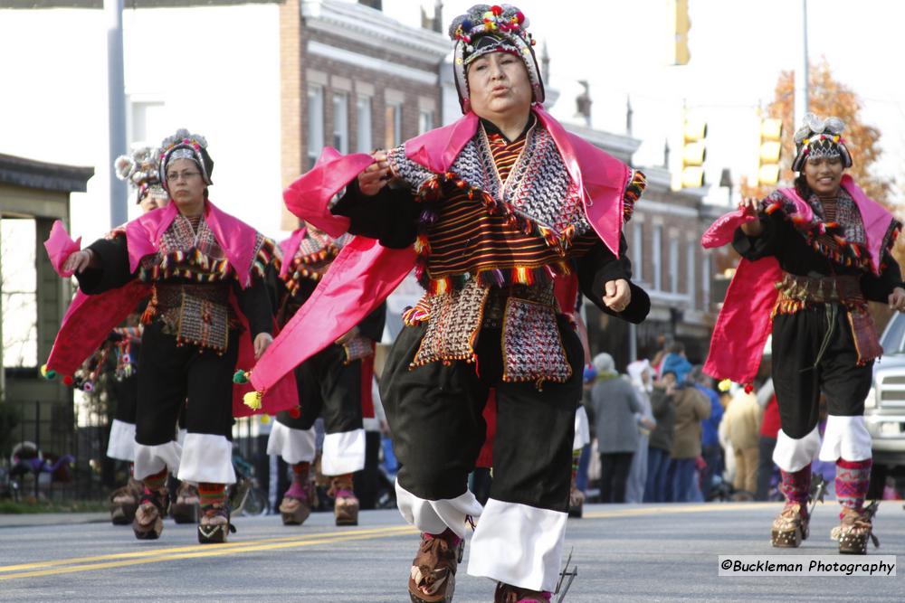 42nd Annual Mayors Christmas Parade Division 1 2015\nPhotography by: Buckleman Photography\nall images ©2015 Buckleman Photography\nThe images displayed here are of low resolution;\nReprints & Website usage available, please contact us: \ngerard@bucklemanphotography.com\n410.608.7990\nbucklemanphotography.com\n2713.jpg