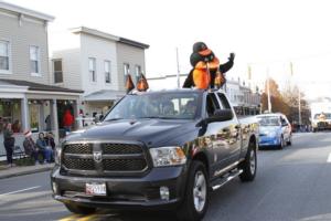 42nd Annual Mayors Christmas Parade Division 1 2015\nPhotography by: Buckleman Photography\nall images ©2015 Buckleman Photography\nThe images displayed here are of low resolution;\nReprints & Website usage available, please contact us: \ngerard@bucklemanphotography.com\n410.608.7990\nbucklemanphotography.com\n2816.jpg