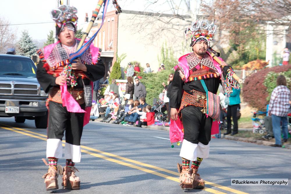 42nd Annual Mayors Christmas Parade Division 1 2015\nPhotography by: Buckleman Photography\nall images ©2015 Buckleman Photography\nThe images displayed here are of low resolution;\nReprints & Website usage available, please contact us: \ngerard@bucklemanphotography.com\n410.608.7990\nbucklemanphotography.com\n7592.jpg
