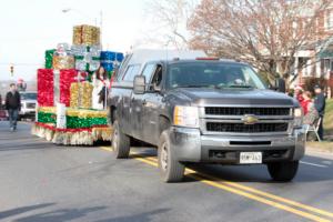 42nd Annual Mayors Christmas Parade Division 1 2015\nPhotography by: Buckleman Photography\nall images ©2015 Buckleman Photography\nThe images displayed here are of low resolution;\nReprints & Website usage available, please contact us: \ngerard@bucklemanphotography.com\n410.608.7990\nbucklemanphotography.com\n7645.jpg