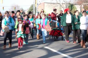 42nd Annual Mayors Christmas Parade Division 1 2015\nPhotography by: Buckleman Photography\nall images ©2015 Buckleman Photography\nThe images displayed here are of low resolution;\nReprints & Website usage available, please contact us: \ngerard@bucklemanphotography.com\n410.608.7990\nbucklemanphotography.com\n7725.jpg