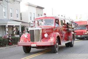 42nd Annual Mayors Christmas Parade Division 2 2015\nPhotography by: Buckleman Photography\nall images ©2015 Buckleman Photography\nThe images displayed here are of low resolution;\nReprints & Website usage available, please contact us: \ngerard@bucklemanphotography.com\n410.608.7990\nbucklemanphotography.com\n3068.jpg