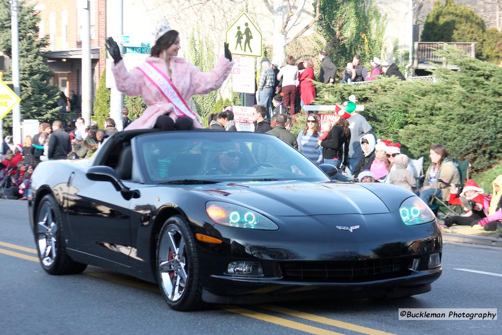 42nd Annual Mayors Christmas Parade Division 2 2015\nPhotography by: Buckleman Photography\nall images ©2015 Buckleman Photography\nThe images displayed here are of low resolution;\nReprints & Website usage available, please contact us: \ngerard@bucklemanphotography.com\n410.608.7990\nbucklemanphotography.com\n7901.jpg