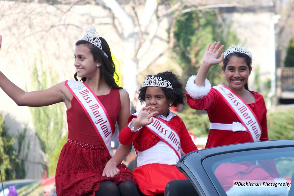 42nd Annual Mayors Christmas Parade Division 2 2015\nPhotography by: Buckleman Photography\nall images ©2015 Buckleman Photography\nThe images displayed here are of low resolution;\nReprints & Website usage available, please contact us: \ngerard@bucklemanphotography.com\n410.608.7990\nbucklemanphotography.com\n7913.jpg