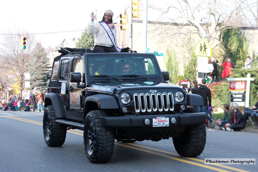 42nd Annual Mayors Christmas Parade Division 2 2015\nPhotography by: Buckleman Photography\nall images ©2015 Buckleman Photography\nThe images displayed here are of low resolution;\nReprints & Website usage available, please contact us: \ngerard@bucklemanphotography.com\n410.608.7990\nbucklemanphotography.com\n7925.jpg