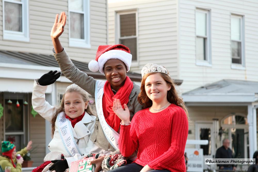 42nd Annual Mayors Christmas Parade Division 3 2015\nPhotography by: Buckleman Photography\nall images ©2015 Buckleman Photography\nThe images displayed here are of low resolution;\nReprints & Website usage available, please contact us: \ngerard@bucklemanphotography.com\n410.608.7990\nbucklemanphotography.com\n3083.jpg