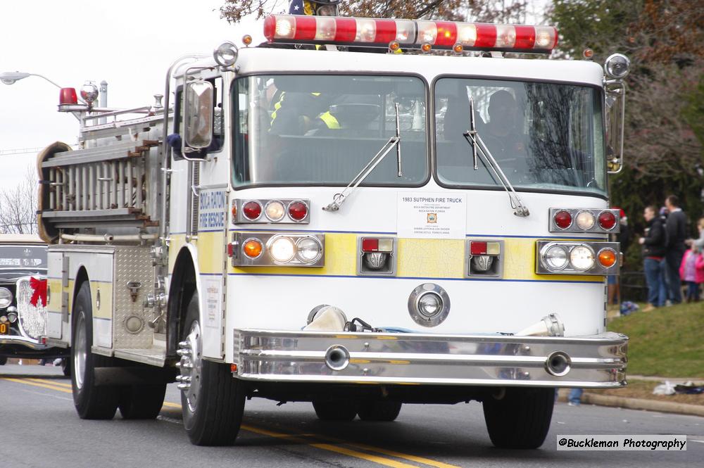 44th Annual Mayors Christmas Parade 2016\nPhotography by: Buckleman Photography\nall images ©2016 Buckleman Photography\nThe images displayed here are of low resolution;\nReprints available, please contact us: \ngerard@bucklemanphotography.com\n410.608.7990\nbucklemanphotography.com\n_MG_8868.CR2