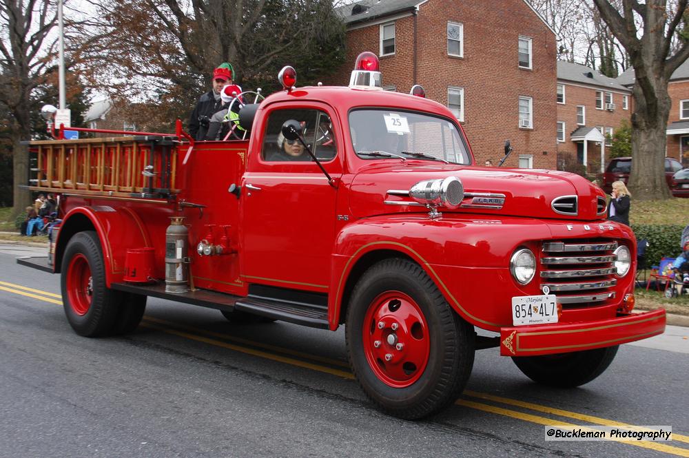 44th Annual Mayors Christmas Parade 2016\nPhotography by: Buckleman Photography\nall images ©2016 Buckleman Photography\nThe images displayed here are of low resolution;\nReprints available, please contact us: \ngerard@bucklemanphotography.com\n410.608.7990\nbucklemanphotography.com\n_MG_8877.CR2