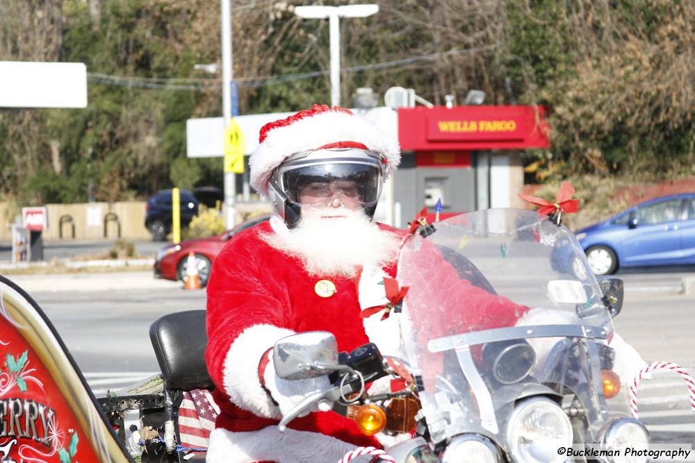 45th Annual Mayors Christmas Parade 2017\nPhotography by: Buckleman Photography\nall images ©2017 Buckleman Photography\nThe images displayed here are of low resolution;\nReprints available, please contact us: \ngerard@bucklemanphotography.com\n410.608.7990\nbucklemanphotography.com\n8260.CR2