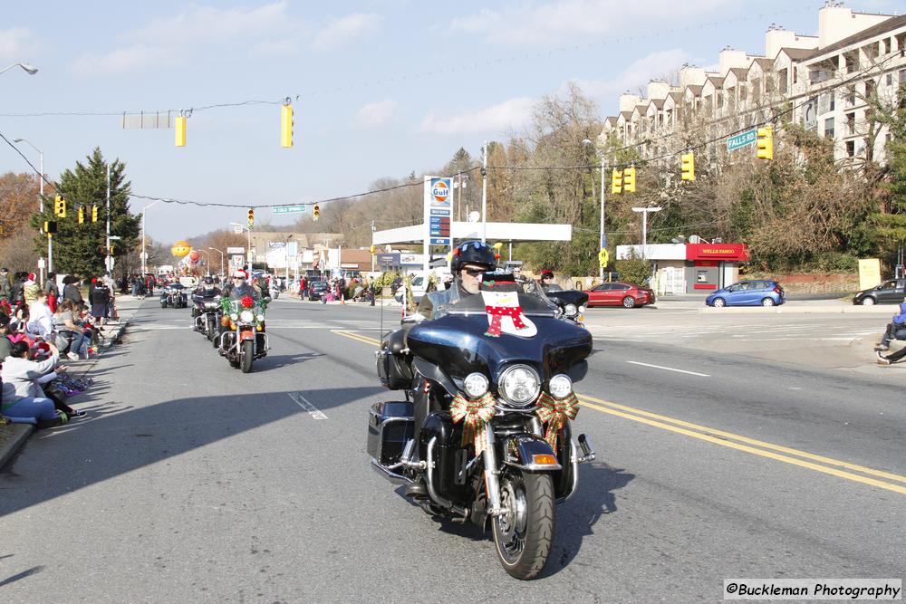 45th Annual Mayors Christmas Parade 2017\nPhotography by: Buckleman Photography\nall images ©2017 Buckleman Photography\nThe images displayed here are of low resolution;\nReprints available, please contact us: \ngerard@bucklemanphotography.com\n410.608.7990\nbucklemanphotography.com\n8266.CR2