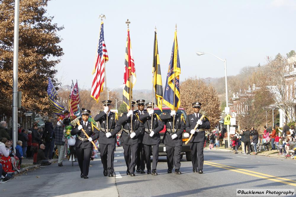 45th Annual Mayors Christmas Parade 2017\nPhotography by: Buckleman Photography\nall images ©2017 Buckleman Photography\nThe images displayed here are of low resolution;\nReprints available, please contact us: \ngerard@bucklemanphotography.com\n410.608.7990\nbucklemanphotography.com\n8281.CR2