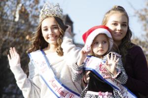 45th Annual Mayors Christmas Parade 2017\nPhotography by: Buckleman Photography\nall images ©2017 Buckleman Photography\nThe images displayed here are of low resolution;\nReprints available, please contact us: \ngerard@bucklemanphotography.com\n410.608.7990\nbucklemanphotography.com\n8484.CR2