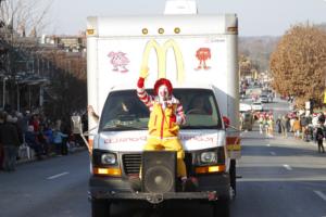 45th Annual Mayors Christmas Parade 2017\nPhotography by: Buckleman Photography\nall images ©2017 Buckleman Photography\nThe images displayed here are of low resolution;\nReprints available, please contact us: \ngerard@bucklemanphotography.com\n410.608.7990\nbucklemanphotography.com\n8553.CR2