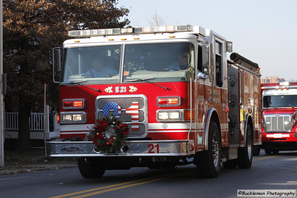 45th Annual Mayors Christmas Parade 2017\nPhotography by: Buckleman Photography\nall images ©2017 Buckleman Photography\nThe images displayed here are of low resolution;\nReprints available, please contact us: \ngerard@bucklemanphotography.com\n410.608.7990\nbucklemanphotography.com\n8603.CR2