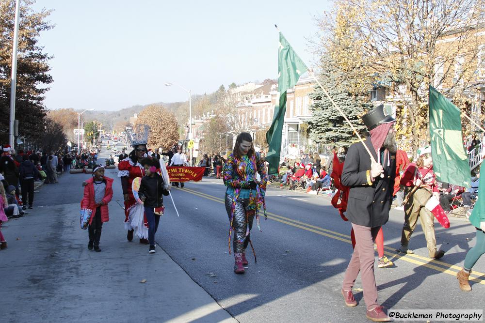 45th Annual Mayors Christmas Parade 2017\nPhotography by: Buckleman Photography\nall images ©2017 Buckleman Photography\nThe images displayed here are of low resolution;\nReprints available, please contact us: \ngerard@bucklemanphotography.com\n410.608.7990\nbucklemanphotography.com\n8623.CR2