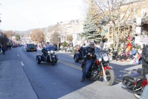 45th Annual Mayors Christmas Parade 2017\nPhotography by: Buckleman Photography\nall images ©2017 Buckleman Photography\nThe images displayed here are of low resolution;\nReprints available, please contact us: \ngerard@bucklemanphotography.com\n410.608.7990\nbucklemanphotography.com\n8639.CR2