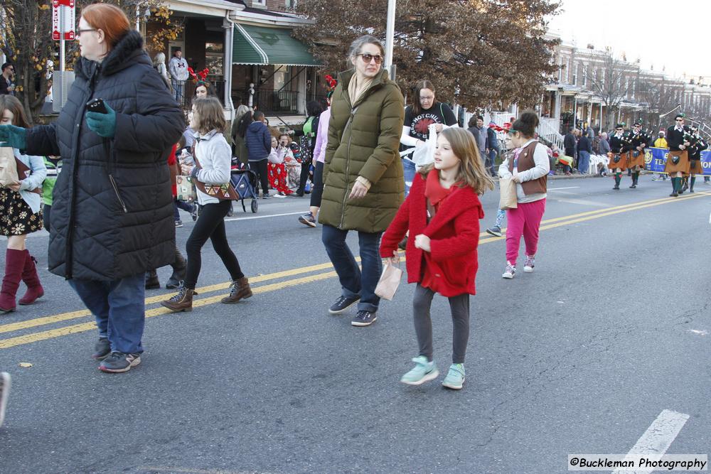 45th Annual Mayors Christmas Parade 2017\nPhotography by: Buckleman Photography\nall images ©2017 Buckleman Photography\nThe images displayed here are of low resolution;\nReprints available, please contact us: \ngerard@bucklemanphotography.com\n410.608.7990\nbucklemanphotography.com\n8699.CR2