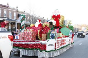 45th Annual Mayors Christmas Parade 2017\nPhotography by: Buckleman Photography\nall images ©2017 Buckleman Photography\nThe images displayed here are of low resolution;\nReprints available, please contact us: \ngerard@bucklemanphotography.com\n410.608.7990\nbucklemanphotography.com\n8819.CR2