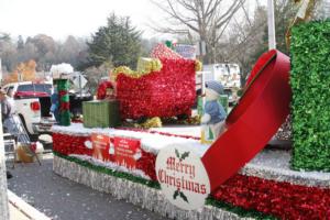 45th Annual Mayors Christmas Parade 2017\nPhotography by: Buckleman Photography\nall images ©2017 Buckleman Photography\nThe images displayed here are of low resolution;\nReprints available, please contact us: \ngerard@bucklemanphotography.com\n410.608.7990\nbucklemanphotography.com\n7991.CR2