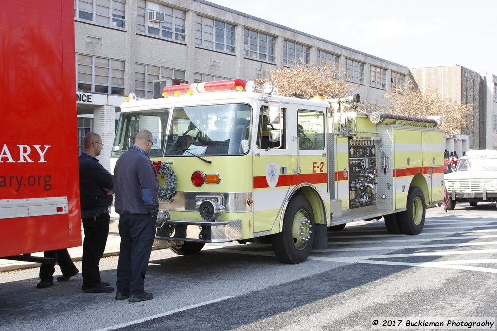 45th Annual Mayors Christmas Parade 2017\nPhotography by: Buckleman Photography\nall images ©2017 Buckleman Photography\nThe images displayed here are of low resolution;\nReprints available, please contact us: \ngerard@bucklemanphotography.com\n410.608.7990\nbucklemanphotography.com\n8022.CR2