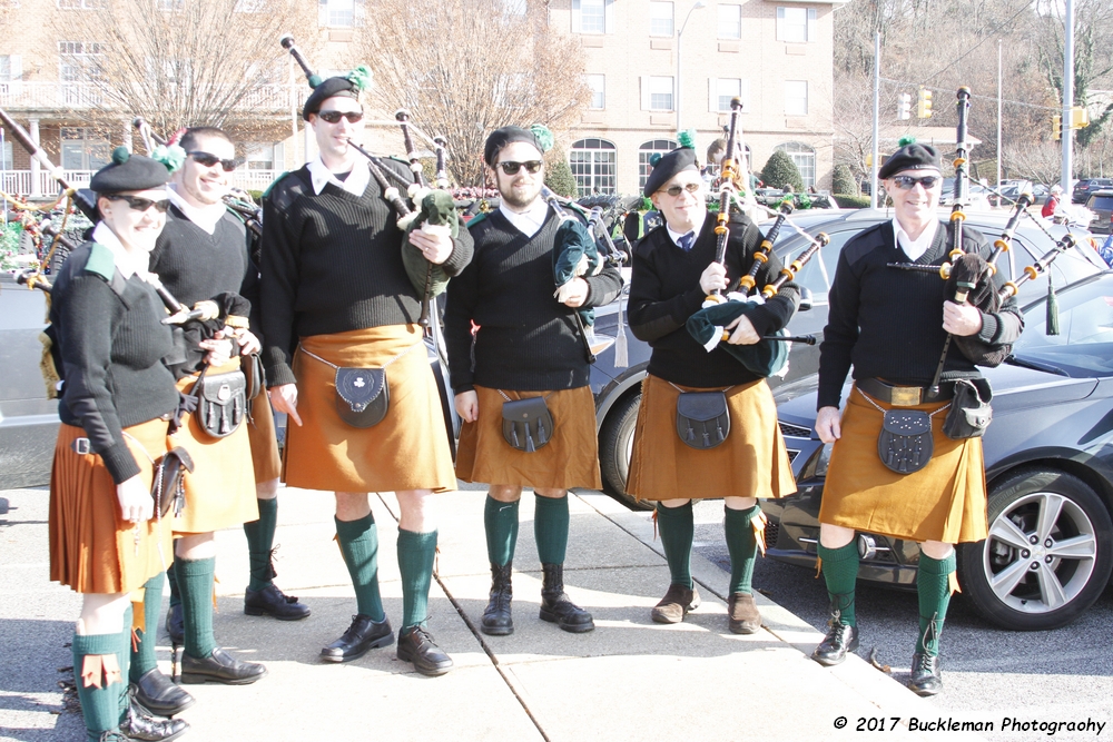 45th Annual Mayors Christmas Parade 2017\nPhotography by: Buckleman Photography\nall images ©2017 Buckleman Photography\nThe images displayed here are of low resolution;\nReprints available, please contact us: \ngerard@bucklemanphotography.com\n410.608.7990\nbucklemanphotography.com\n8121.CR2