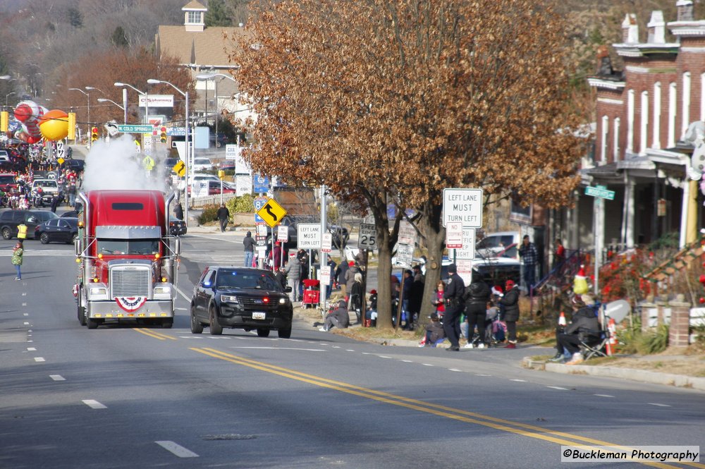 47th Annual Mayors Christmas Parade 2019\nPhotography by: Buckleman Photography\nall images ©2019 Buckleman Photography\nThe images displayed here are of low resolution;\nReprints available, please contact us:\ngerard@bucklemanphotography.com\n410.608.7990\nbucklemanphotography.com\n0540.CR2