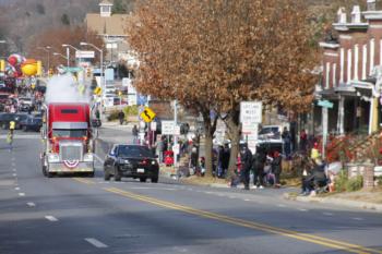 47th Annual Mayors Christmas Parade 2019\nPhotography by: Buckleman Photography\nall images ©2019 Buckleman Photography\nThe images displayed here are of low resolution;\nReprints available, please contact us:\ngerard@bucklemanphotography.com\n410.608.7990\nbucklemanphotography.com\n0540.CR2